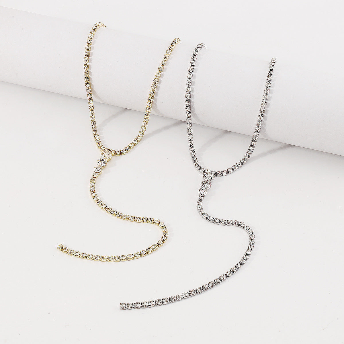 Wholesale Claw Chain Full Diamond Y-shaped Vintage Necklace